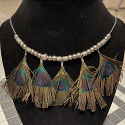 Stamped aeo Faux Peacock with metal beads adj. silver tone necklace