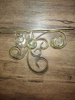 2 PC Wrought Iron Golden Glass Swirl Wall brackets
