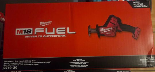 Milwaukee M18 saw