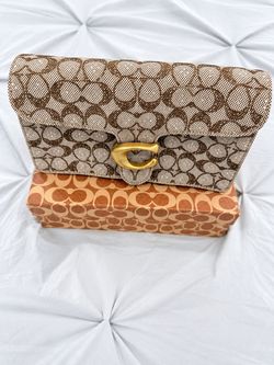 Bolso Coach de piel elegante 🤎