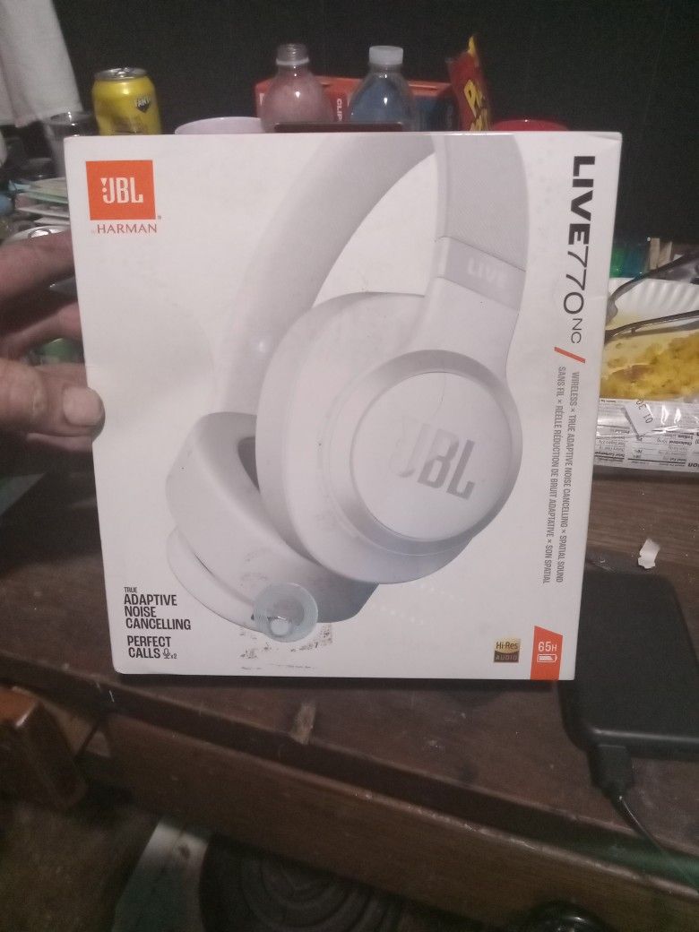 JBL Harman LIVe 770