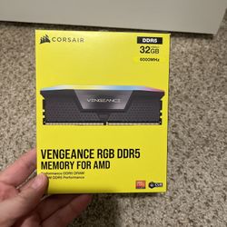 CORSAIR VENGEANCE RGB DDR5 RAM 32GB