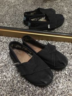 Black Toddler Toms Size 10