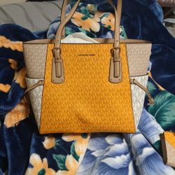 Michael Kors Tote 