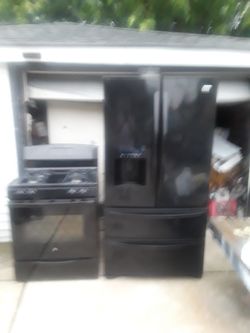 Refrigerator and stove combination