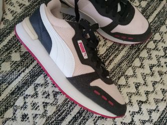 Womens New Pumas