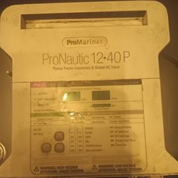 Battery Charger. Pro-Nautic 4 Battery Station 