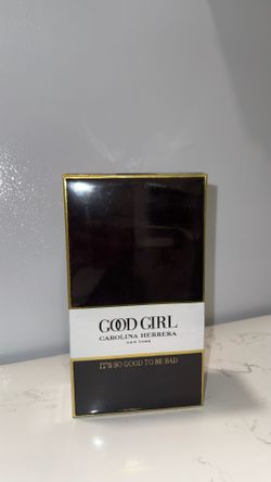  GOOD GILR by CAROLINA HERRERA🤩
