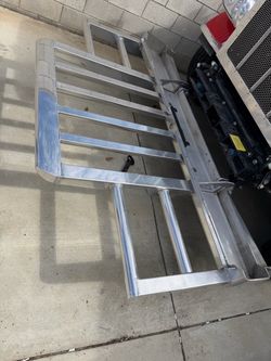 Aluminum magnum bumper for Peterbilt 389