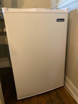 Magic Chef 3.0 cu ft freezer