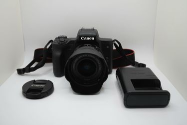 Canon M50 Camera with Kit Lens