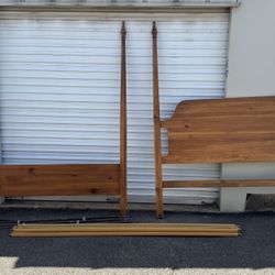 Wood Queen Bed Frame Set 