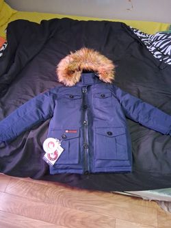Canada Goose Coat Size S-(8)