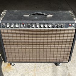 Vintage Yamaha G100 212-II