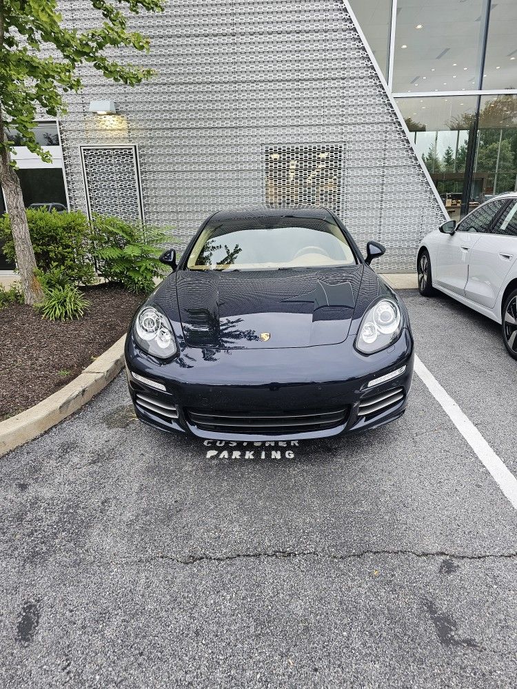 2016 Porsche Panamera