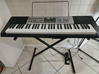 Casio Electric Keyboard Piano