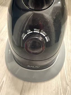 New- SALAV GS34-BJ 1500W Performance Garment Steamer with 360 Swivel Multi-Hook Hanger and 4 Steam Settings