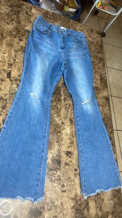 Distressed Flare Jeans Medium Wash