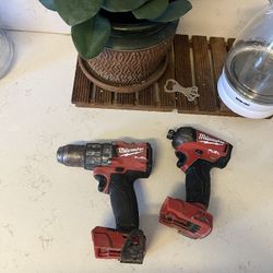 Milwaukee M18 Impacto Surge Hammer Drill $130 Por Los Dos Firme Precio Tools Only No Bateria 