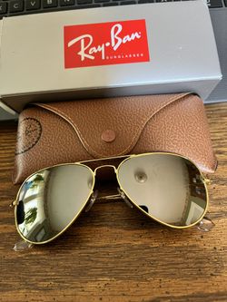 Ray Ban Aviators 58mm. Gold Frame w/ Silver Mirror Lenses. Brand New & Authentic. 