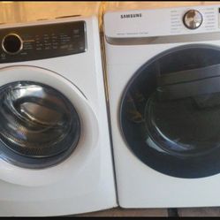 WASHER AND GAS DRAYER SET WORKING PERFECT DRYER BRAND NEW DELIVERY SERVICE AVAILABLE FOR SMALL FEE 