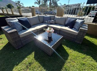 Patio furniture set outdoor new in the box