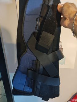 Knee brace