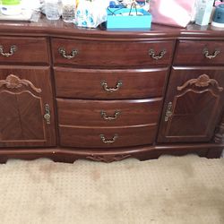 Mirror dresser