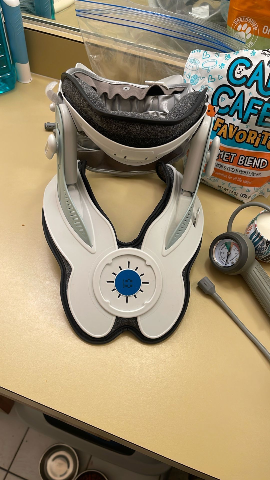 Cervical Air Traction Collar and Stretcher - , ,