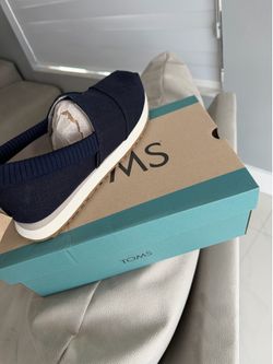 Toms