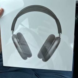 Apple AirPods Max – Brand New (Sealed) w/ Receipt