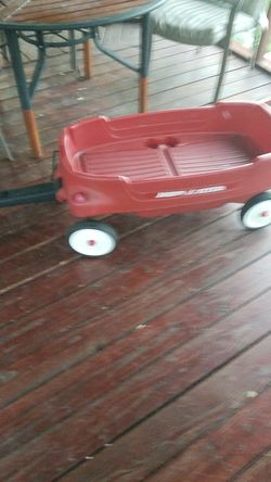 Radio flyer wagon