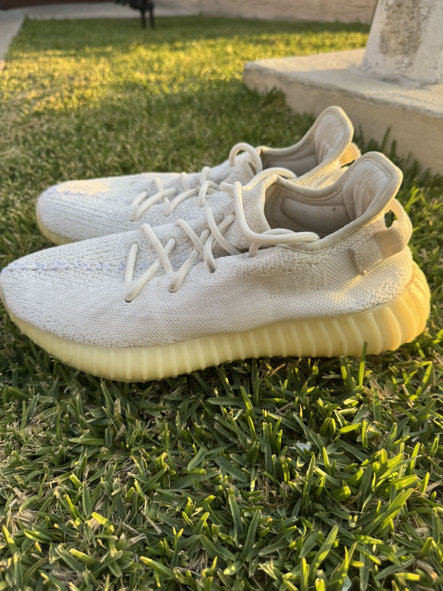 adidas Yeezy Boost 350 V2 Low Cream White / Triple White Size 9