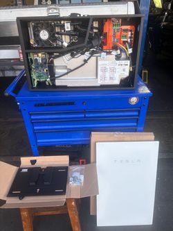NEW TESLA 7.6KW SOLAR INVERTER