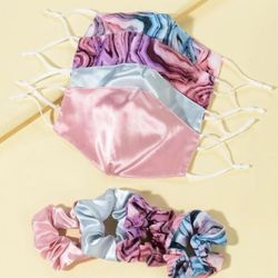 4 Face Mask And 4 Scrunchie