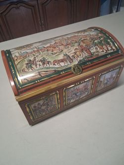 Vintage Lebkuchen-Schmidt Biscuit Chest-EMPTY