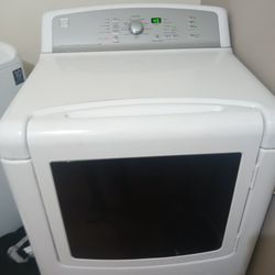 Samsung  Dryer Very New!!! 30 Day Warranty!! Free Delivery!!!