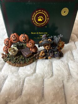 Halloween figures
