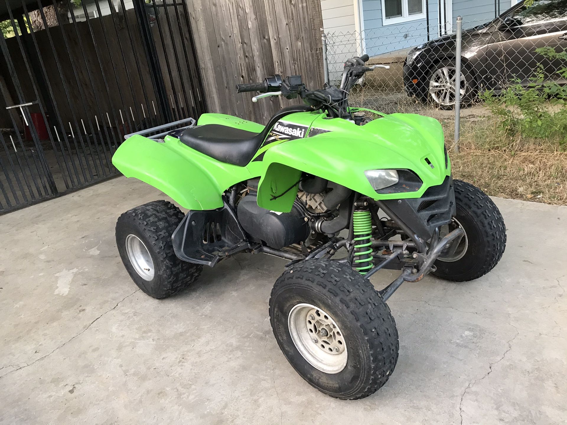 Kawasaki KFX 700cc Atv 4 wheeler four wheeler 4wheeler cuatrimoto