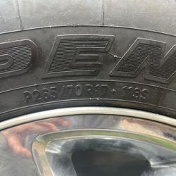 5 Lug Jeep Rim And Tire. Ford Hitch 