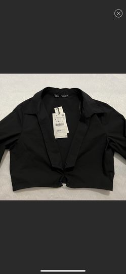 NWT Black Cropped Blouse