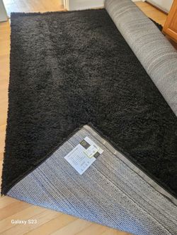Black rug