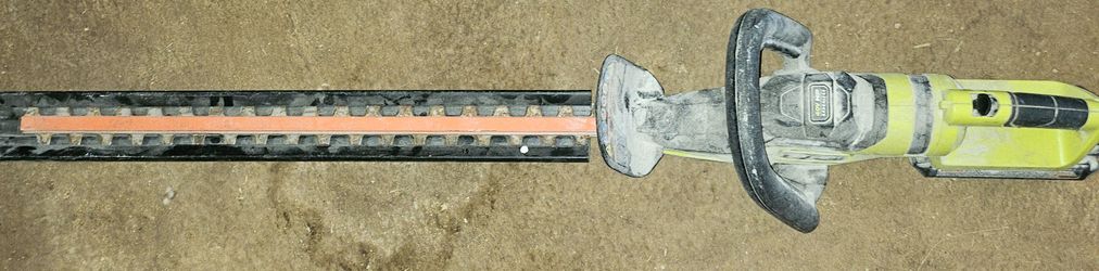 40 Volt Electeic Headge Clippers