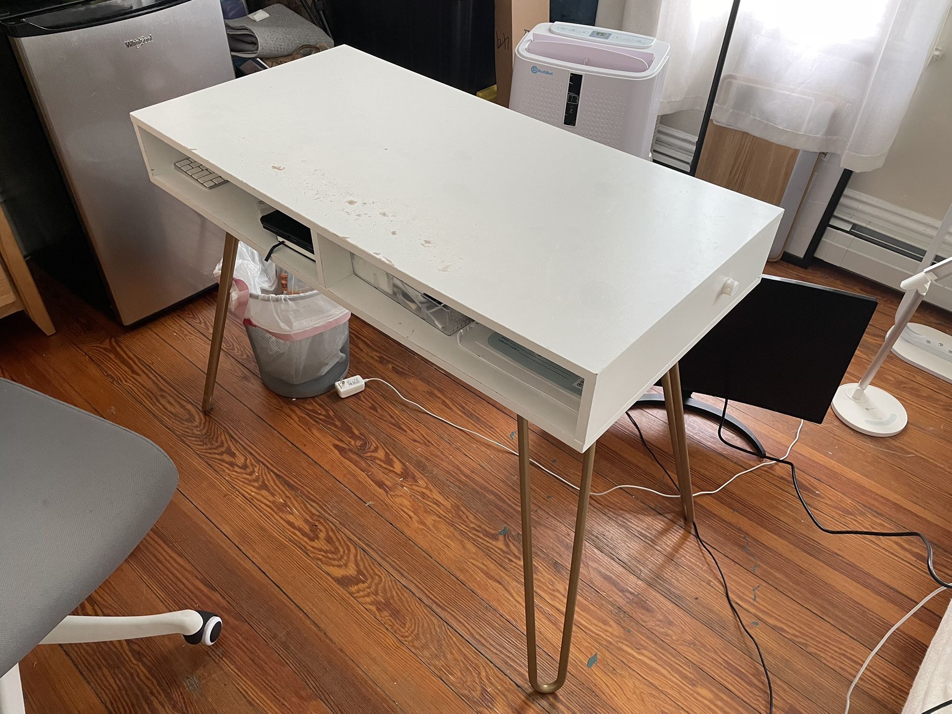 30-inch Desk (comes with free desk chair)!