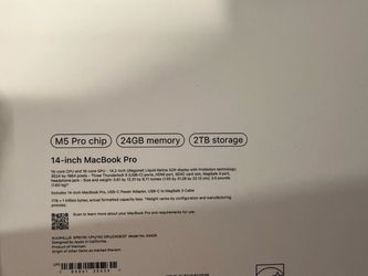 Apple MacBook Pro M5 14 inch 24gb 2TB MJLW4LL/A