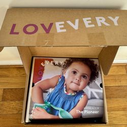 Lovevery The Pioneer - Play Kit 16-17-18 months
