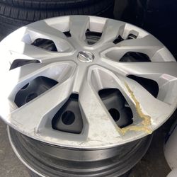 17x7 Nissan Rims