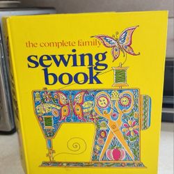 VINTAGE The complete family sewing book;: A practical & enjoyable approach to sewing