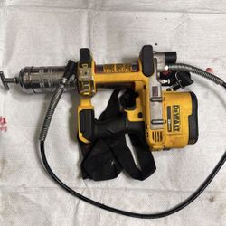 DEWALT 20V Grease Gun