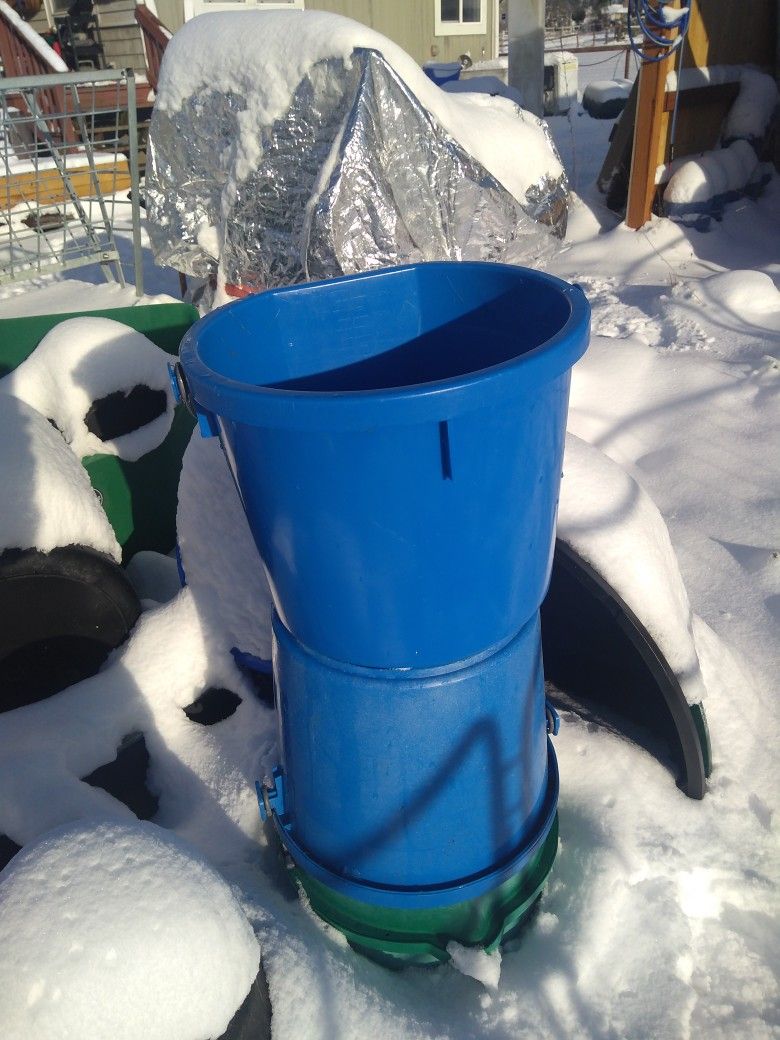5 Gallon Flat Back Heated Bucket